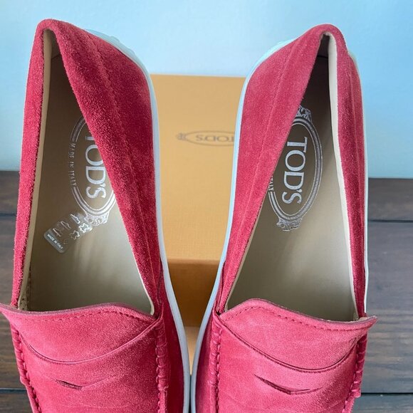 Tod's Men's Red Suede Mocassino Guscio Loafer Shoe. XXM15C0CN30RE0R007 - Picture 7 of 12